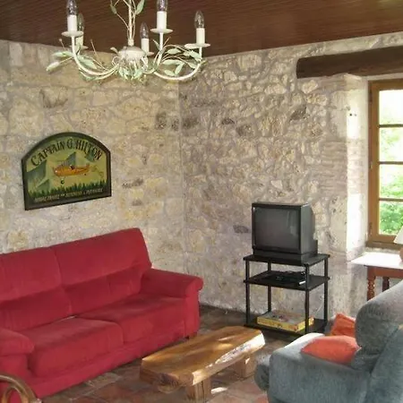 Дом отдыха Maison De Charme Dans Le Perigord Saint-Etienne-de-Villereal